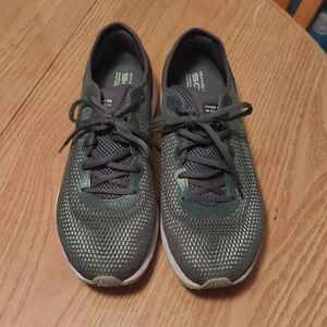 Under Armour Men's Black and Gray Athletic Shoes Hovr Sonic 4